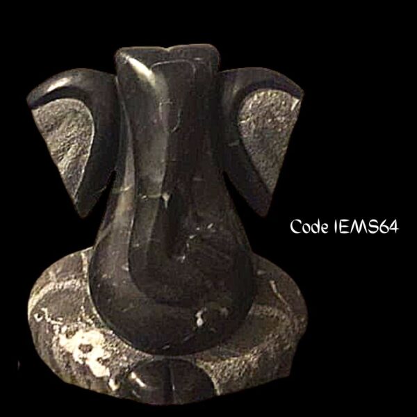 Traditional marble statue of Ganesha in Haveli Black Marble